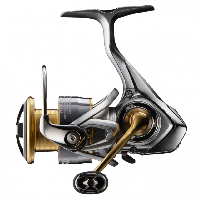 Катушка безынерционная Daiwa 18 Freams LT 3000